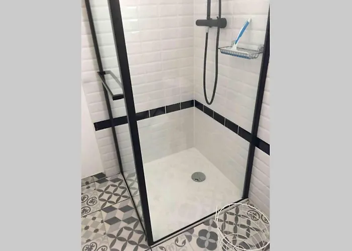 Petite Maisonnette Cosy Et Pleine De Charme Situee A Proximite Du Centre-ville