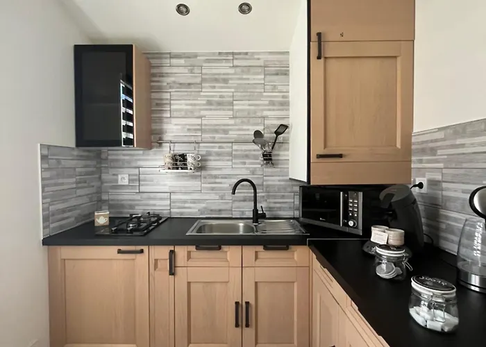 펜션 Petite Maisonnette Cosy Et Pleine De Charme Situee A Proximite Du Centre-ville *